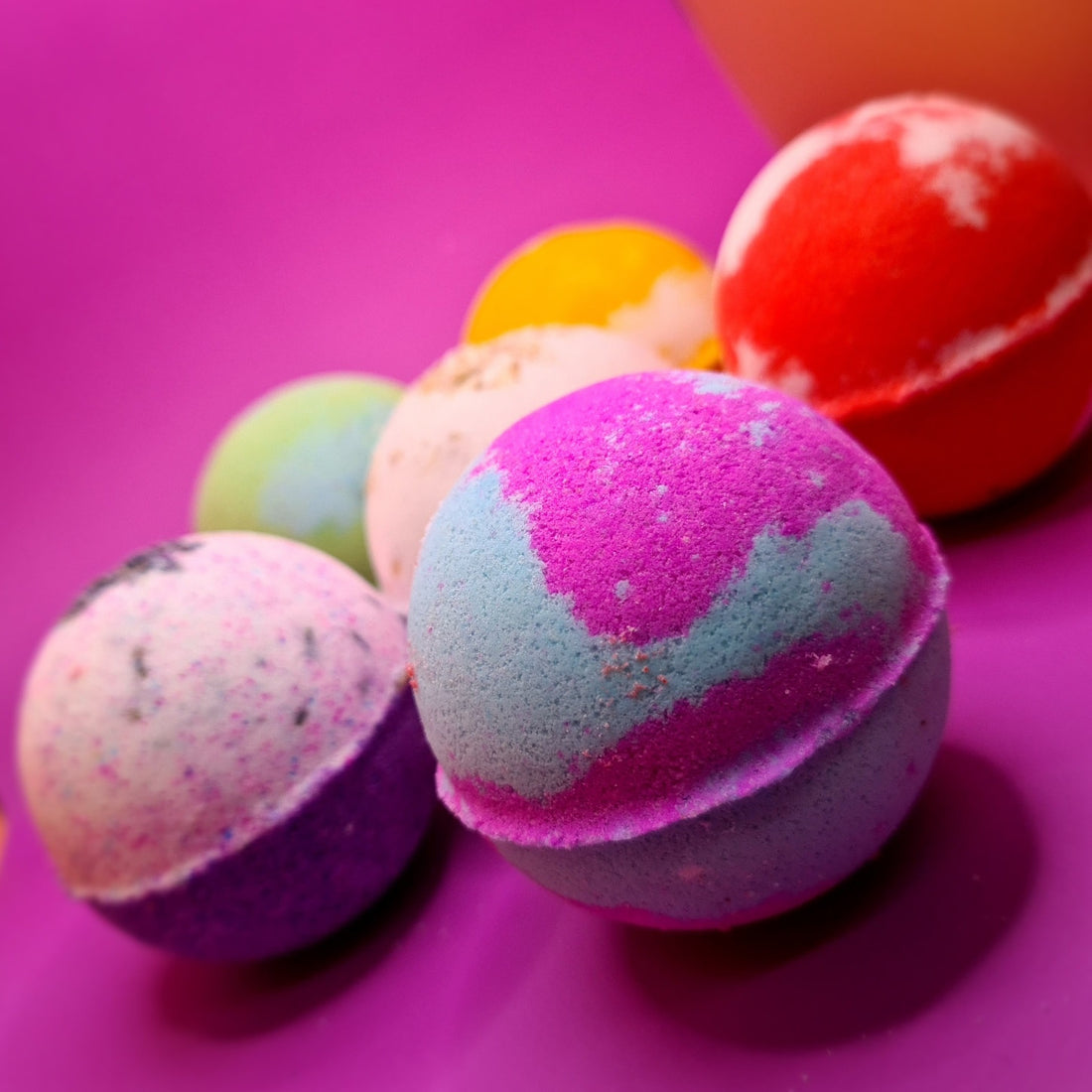 HOW CAN BATH BOMBS HELP REMOVE FAKE TAN?